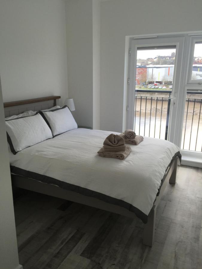 Raphael Heights Newport (Gwent) Exterior foto